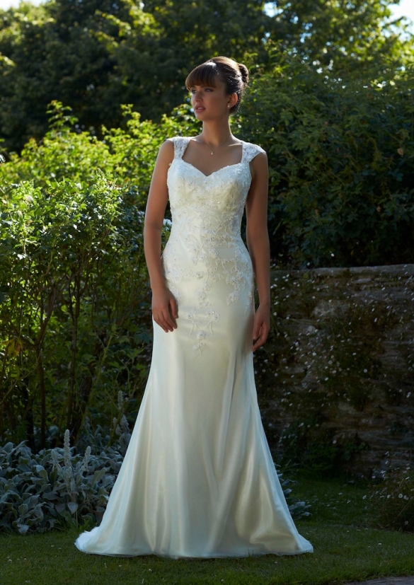 Wedding Dresses Cornwall 37